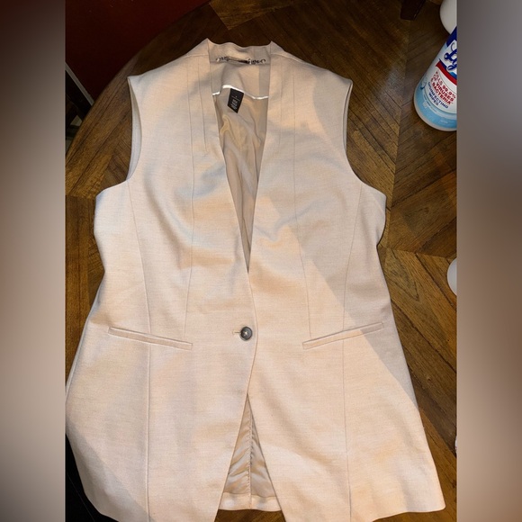 White House Black Market‎ Beige Sleeveless vest fully lined, tailored fit size 4 - Picture 5 of 6